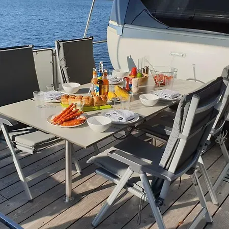 Eldecamper Botel *